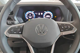 valkoinen Volkswagen Caddy Maxi 2026 kuva 19.
