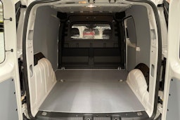 valkoinen Volkswagen Caddy 2026 kuva 12.