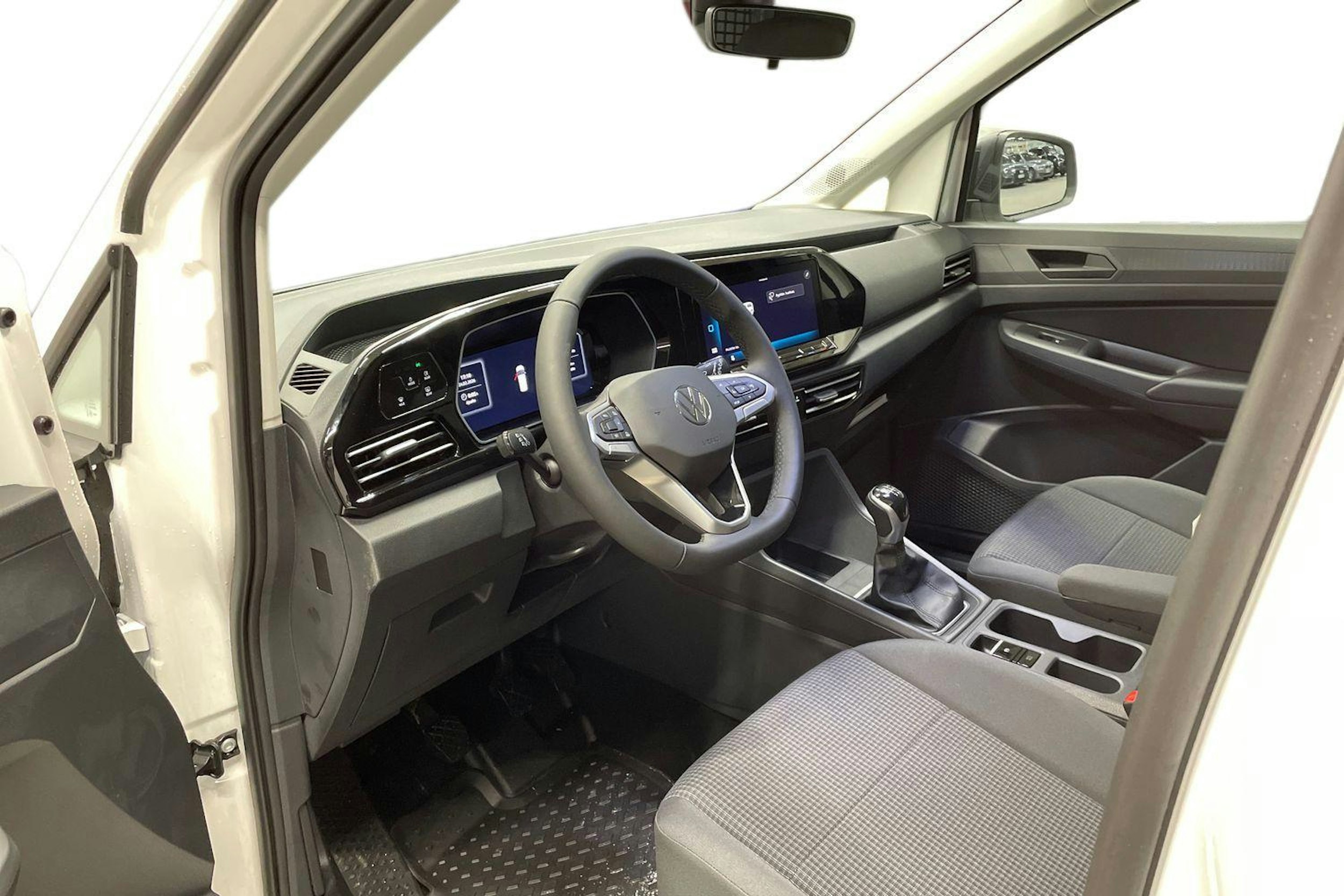 valkoinen Volkswagen Caddy 2026 kuva 6.