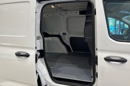 valkoinen Volkswagen Caddy 2026 kuva 13.