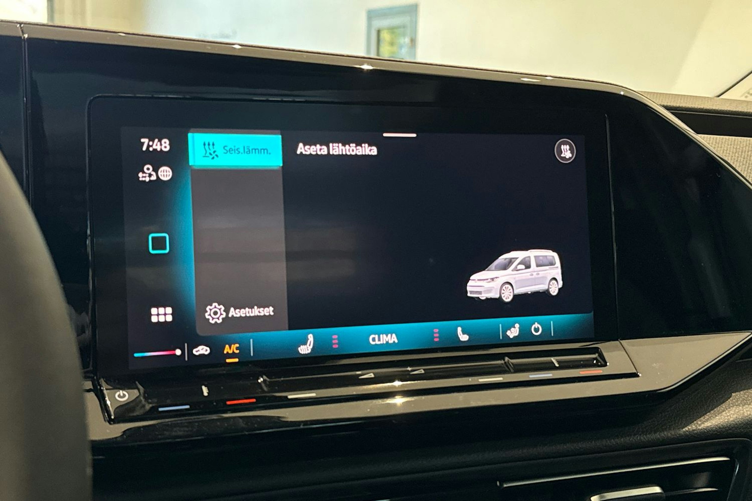 valkoinen Volkswagen Caddy 2026 kuva 18.