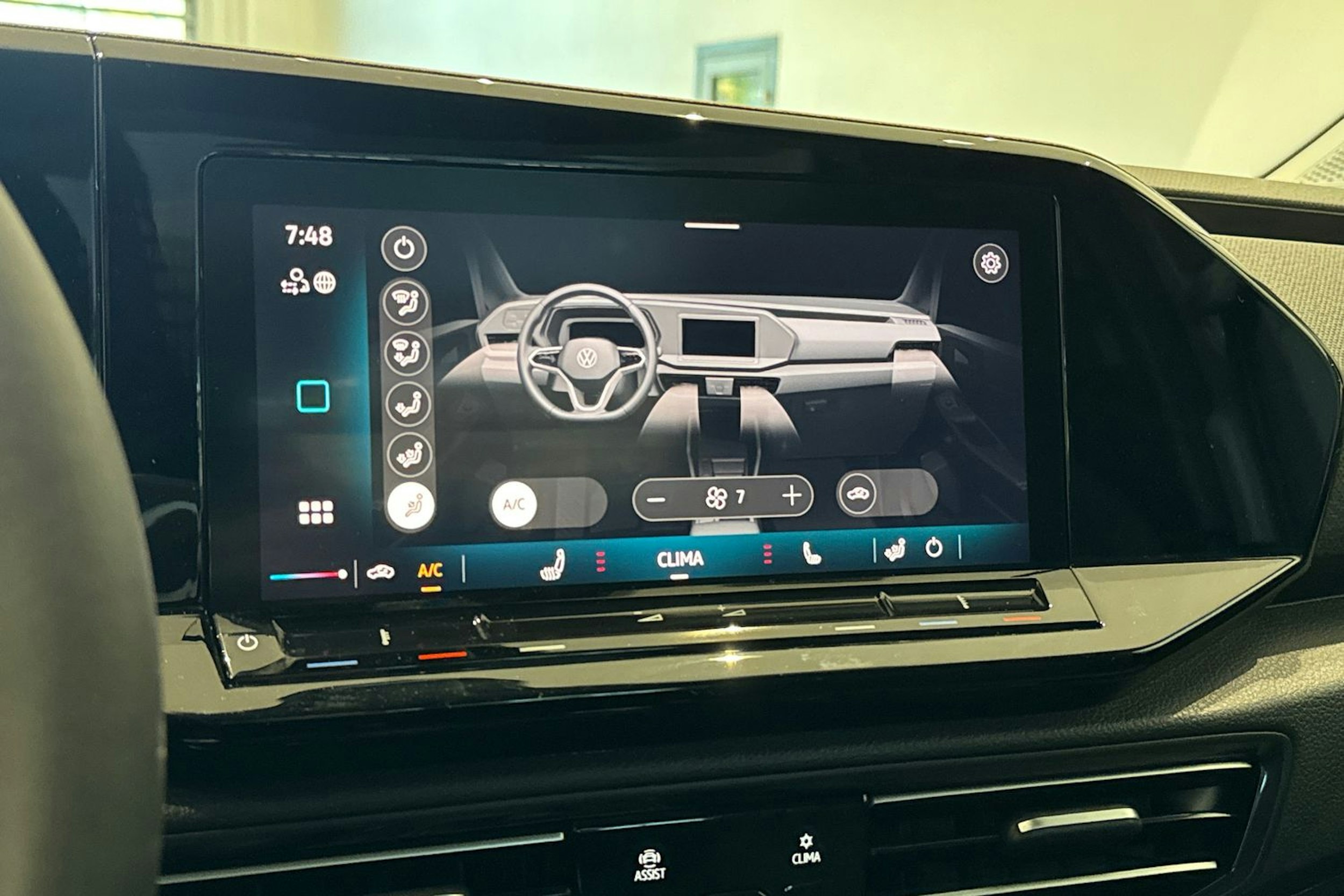 valkoinen Volkswagen Caddy 2026 kuva 21.