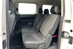 valkoinen Volkswagen Caddy Maxi 2026 kuva 11.