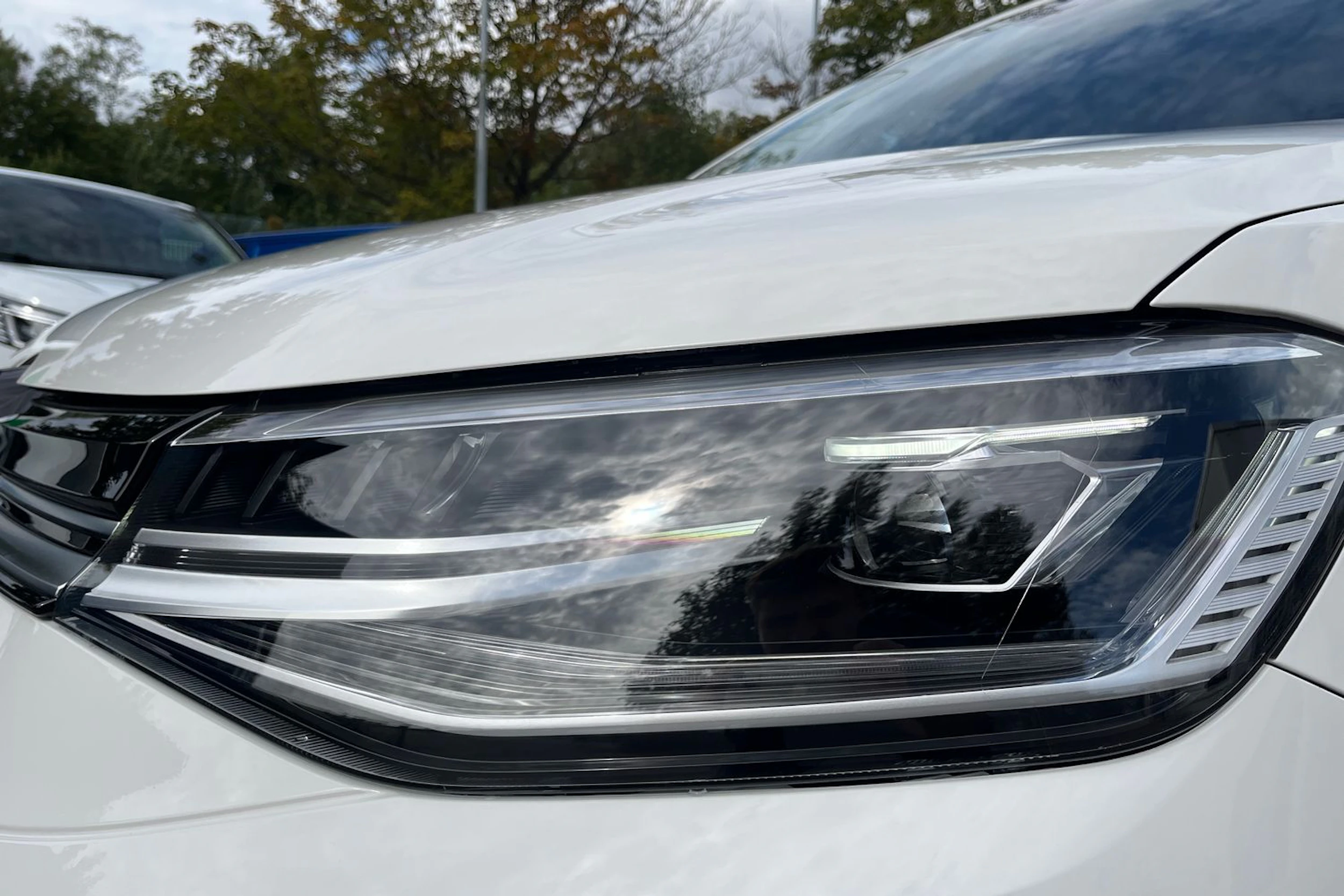 valkoinen Volkswagen Caddy Maxi 2026 kuva 17.