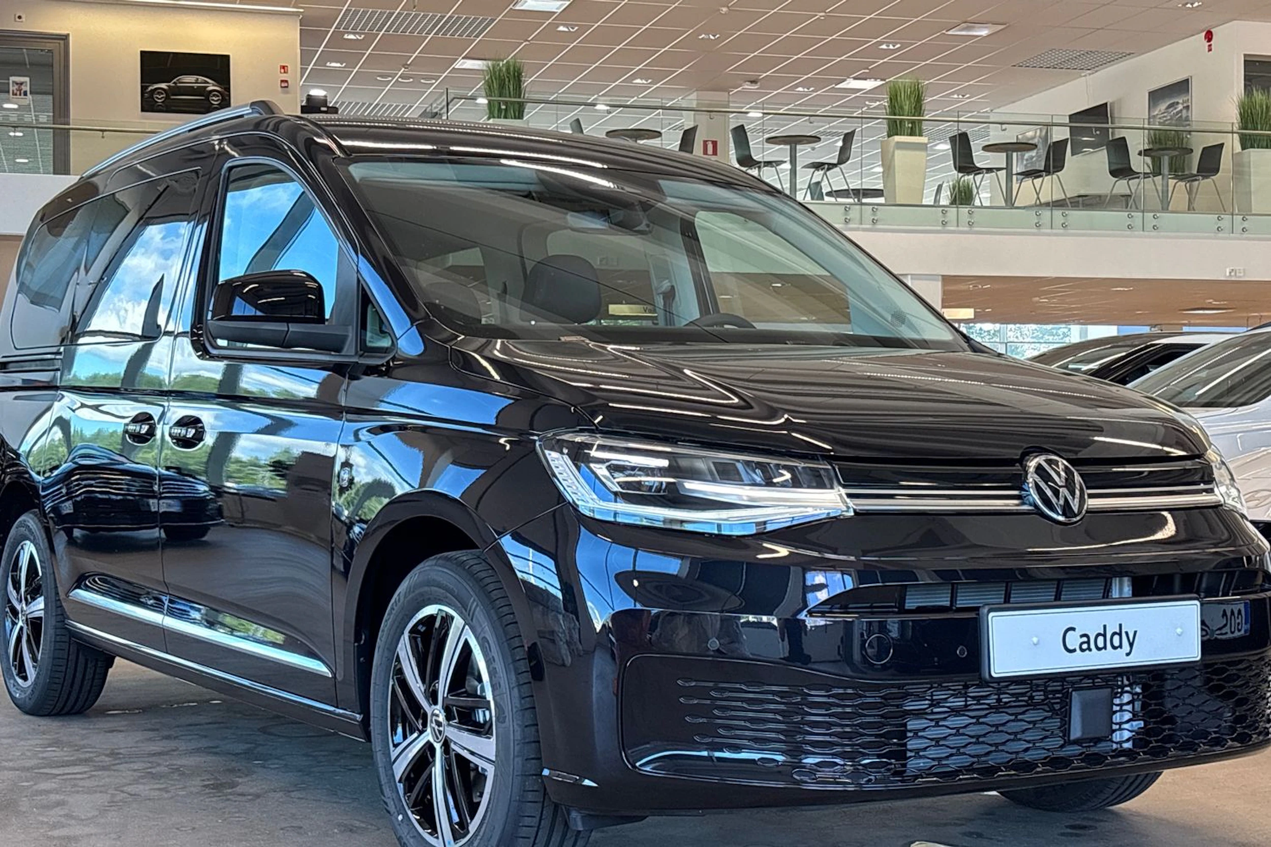 met. musta Volkswagen Caddy 2026 kuva 35.