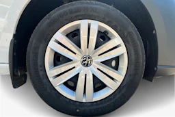 Valkoinen Volkswagen Caddy 2026 kuva 12.