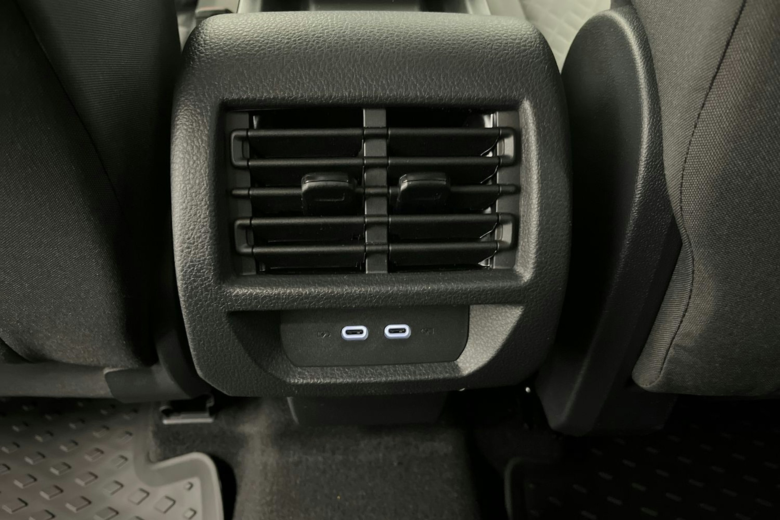 harmaa Volkswagen Caddy 2026 kuva 11.