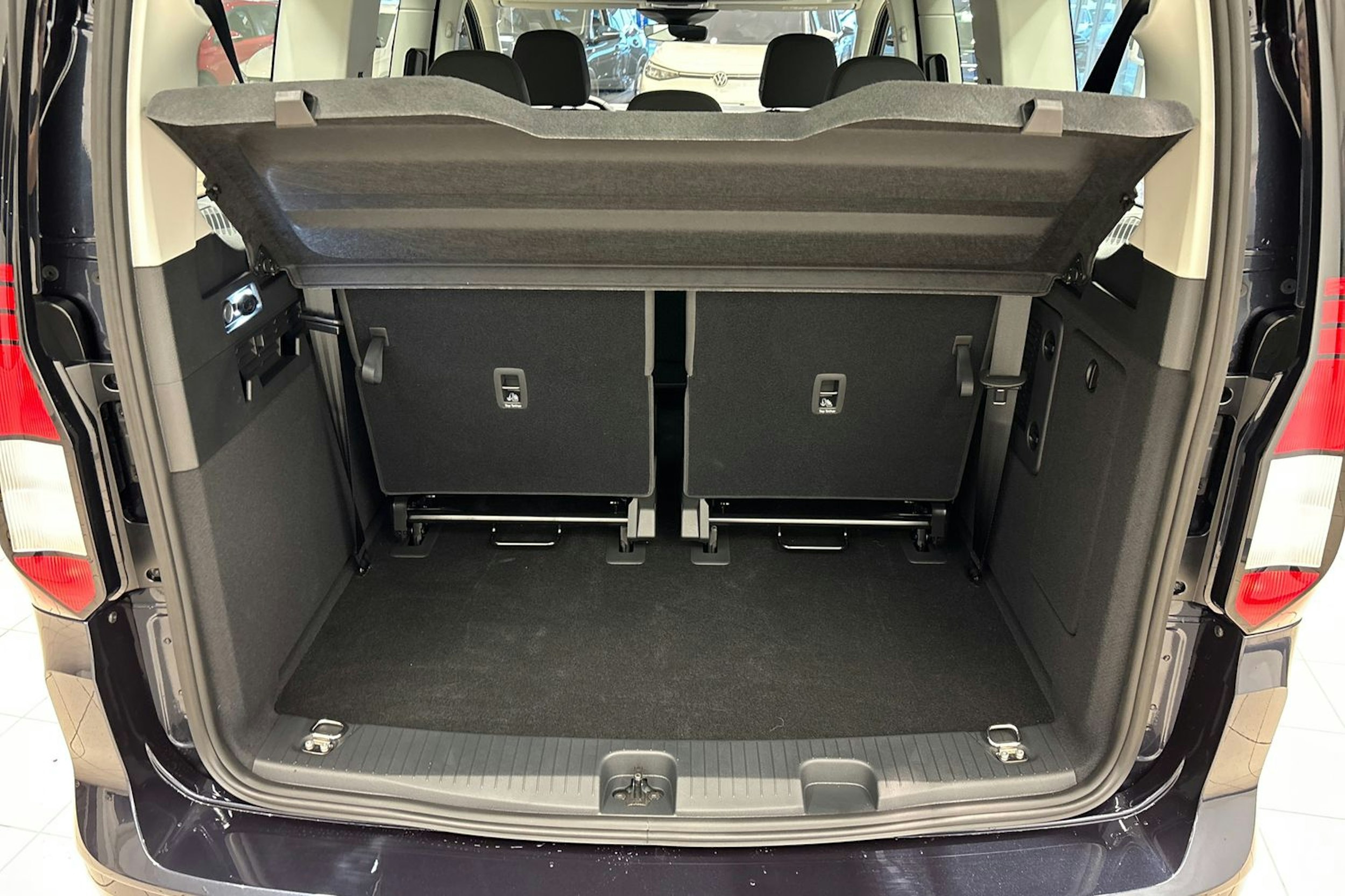 sininen Volkswagen Caddy 2026 kuva 10.
