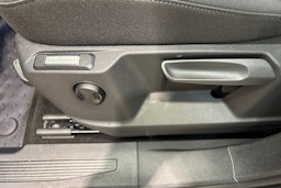 sininen Volkswagen Caddy 2026 kuva 12.