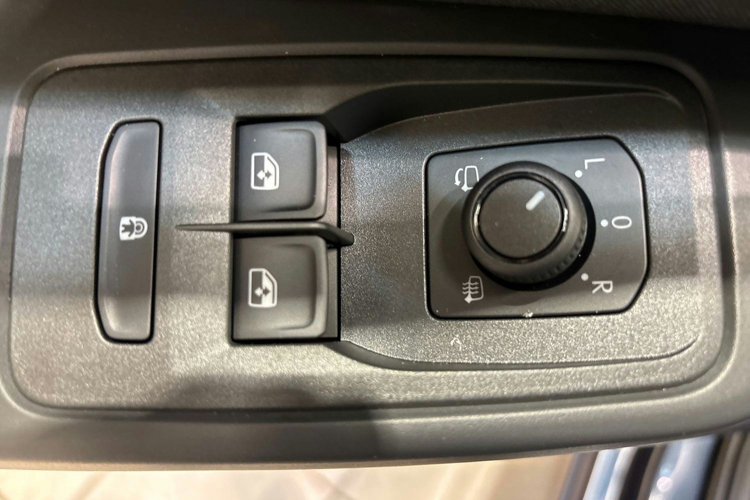 sininen Volkswagen Caddy 2026 kuva 13.