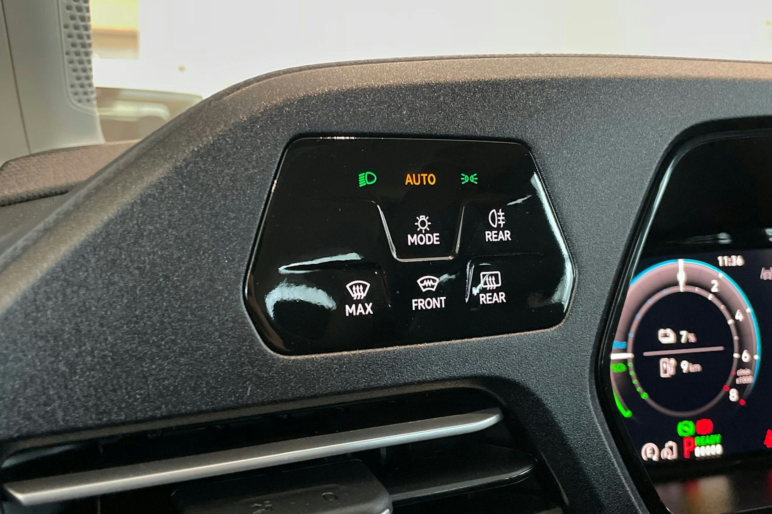 musta Volkswagen Caddy 2026 kuva 16.