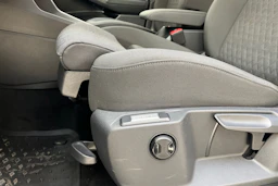 Musta Volkswagen Caddy 2026 kuva 13.