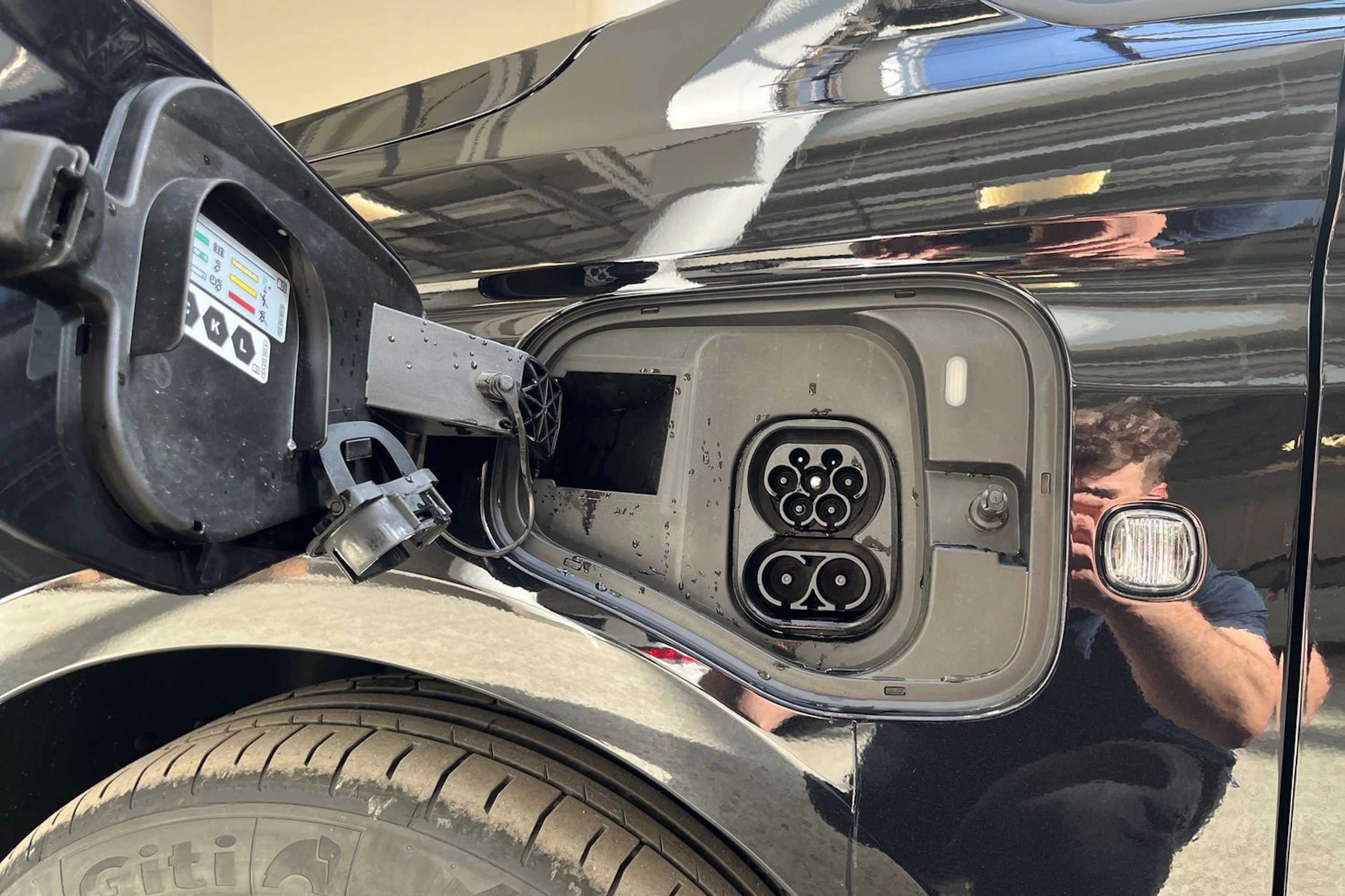 Musta Volkswagen Caddy 2026 kuva 19.