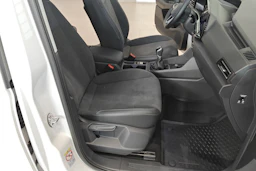 valkoinen Volkswagen Caddy 2026 kuva 17.