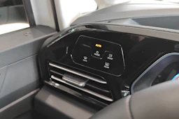 valkoinen Volkswagen Caddy 2026 kuva 20.