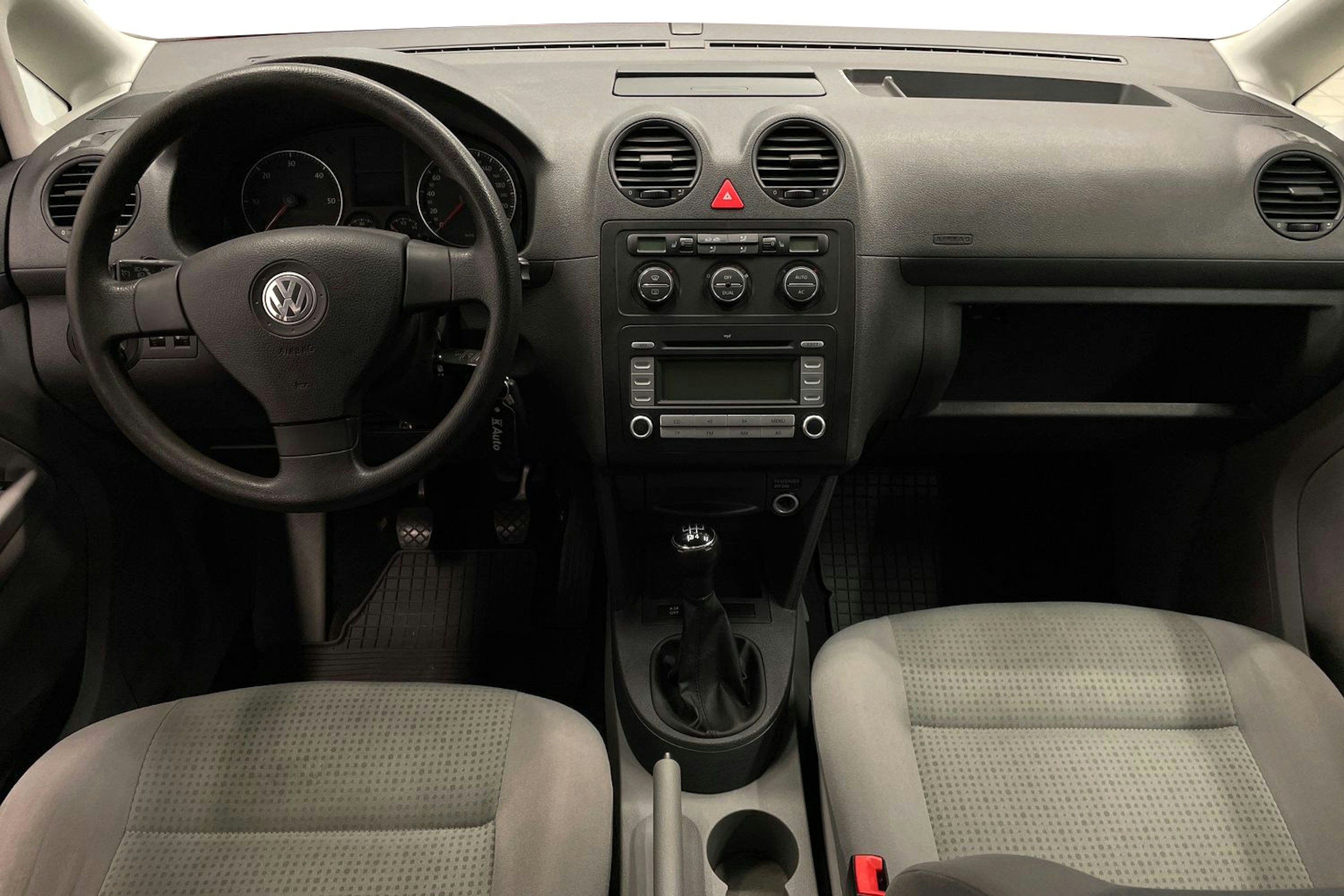 Punainen Volkswagen Caddy Maxi 2008 kuva 9.