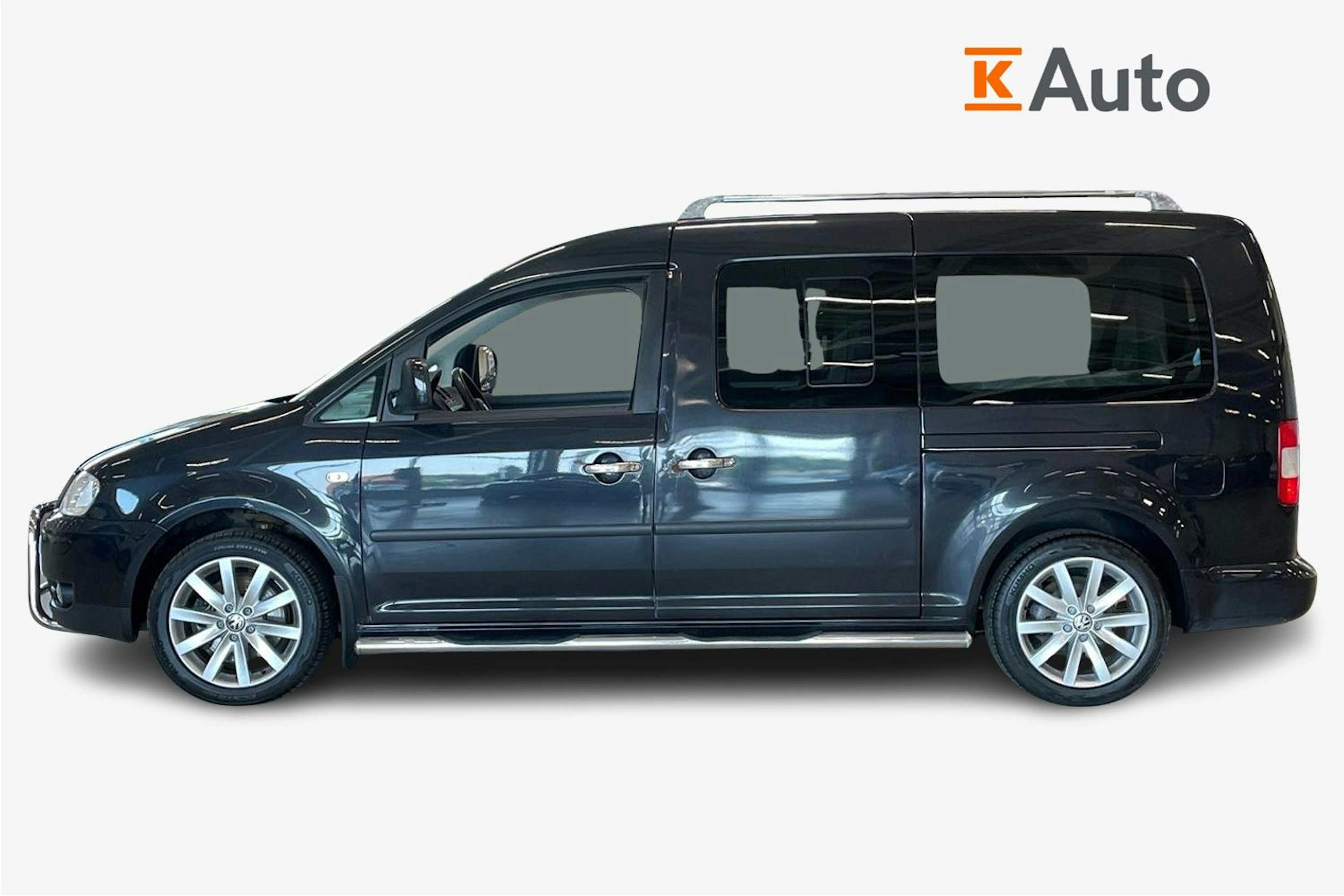 musta Volkswagen Caddy Maxi 2009 kuva 6.