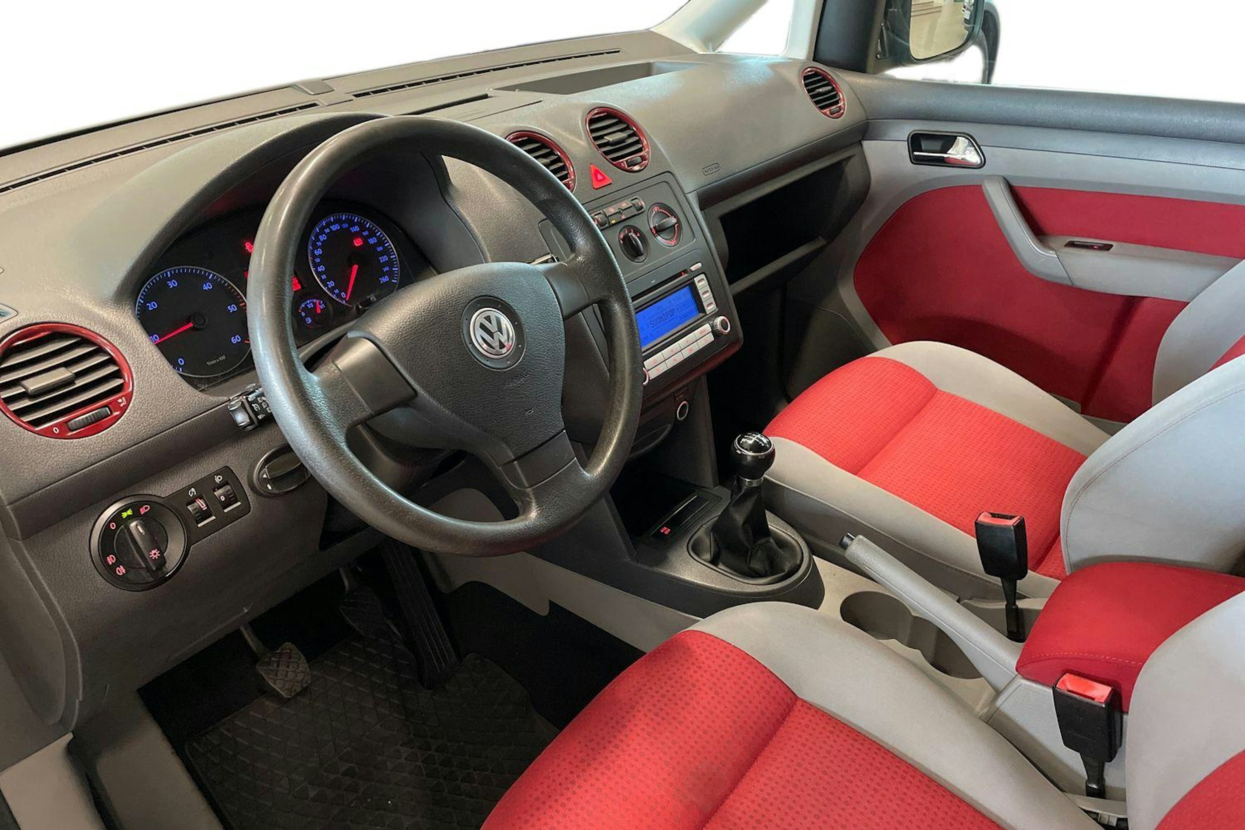musta Volkswagen Caddy Maxi 2009 kuva 7.