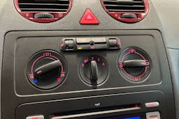 musta Volkswagen Caddy Maxi 2009 kuva 19.