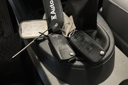 musta Volkswagen Caddy Maxi 2009 kuva 23.