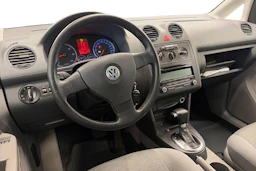 Punainen Volkswagen Caddy Maxi 2010 kuva 3.