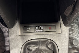 Oranssi Volkswagen Caddy Maxi 2010 kuva 25.