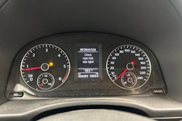 musta Volkswagen Caddy Maxi 2011 kuva 12.