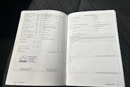 musta Volkswagen Caddy Maxi 2011 kuva 22.