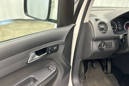 valkoinen Volkswagen Caddy Maxi 2012 kuva 16.