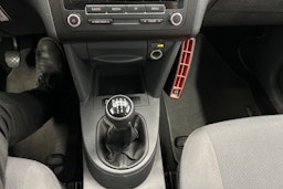 valkoinen Volkswagen Caddy Maxi 2012 kuva 19.