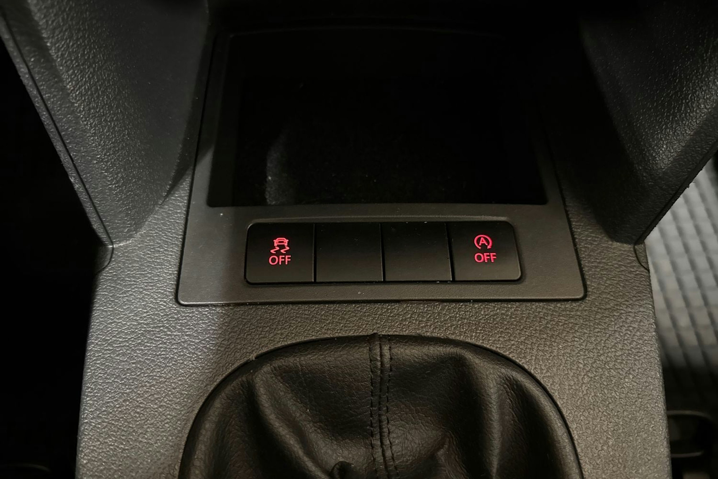 valkoinen Volkswagen Caddy Maxi 2012 kuva 18.