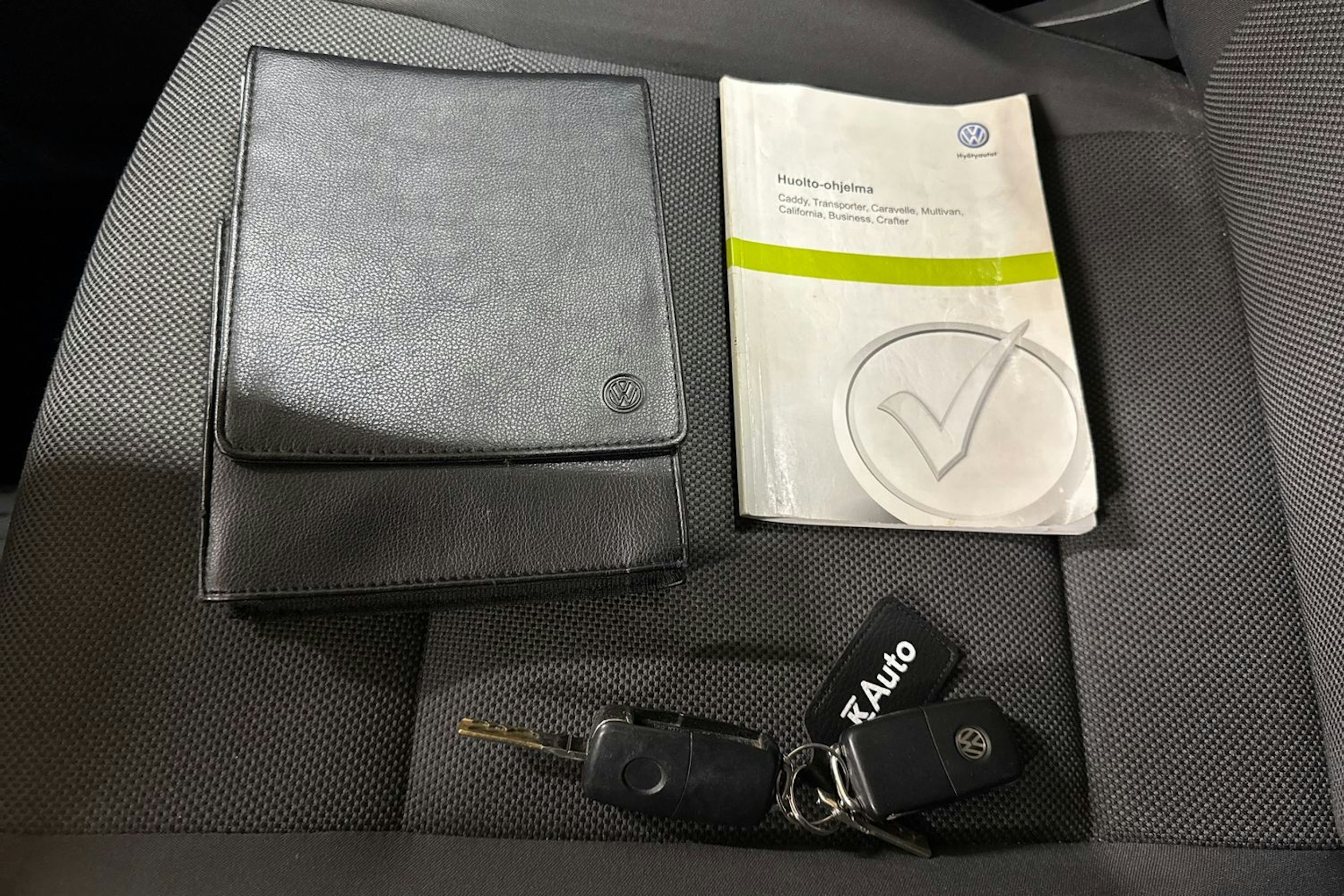 valkoinen Volkswagen Caddy Maxi 2012 kuva 19.