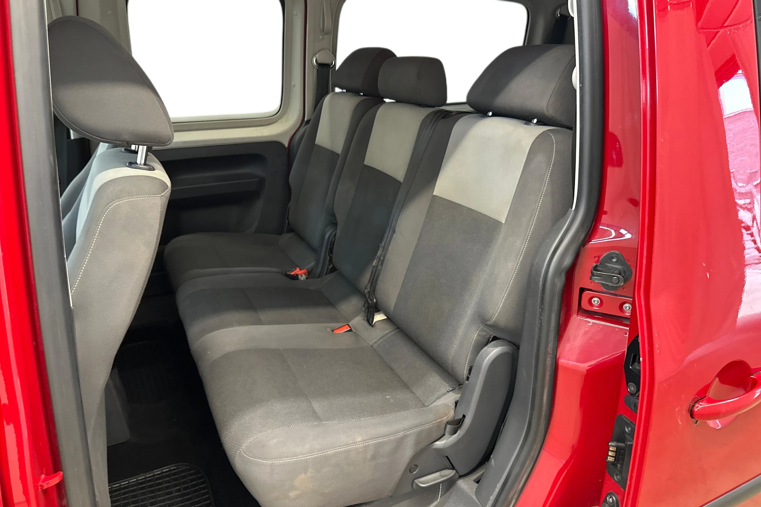 punainen Volkswagen Caddy Maxi 2012 kuva 12.