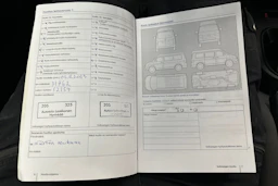 punainen Volkswagen Caddy Maxi 2012 kuva 23.