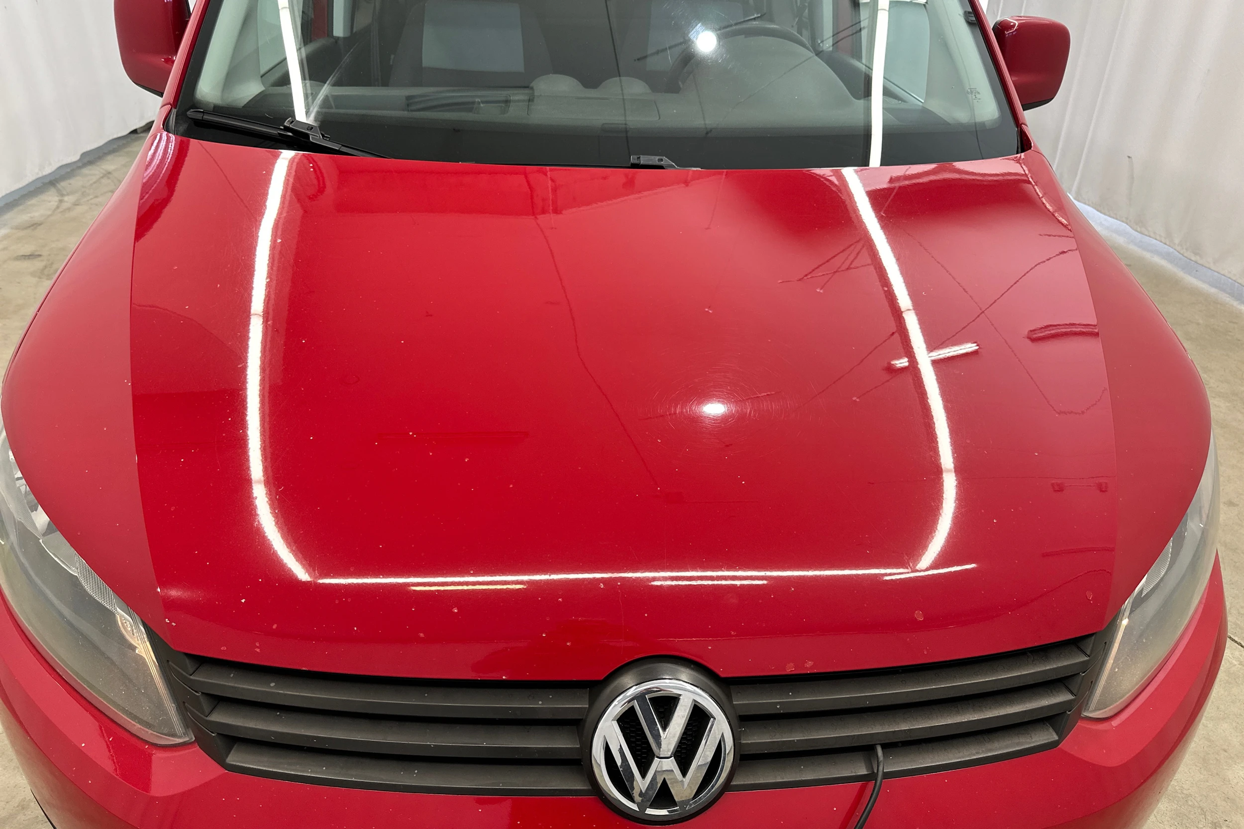 punainen Volkswagen Caddy Maxi 2012 kuva 40.