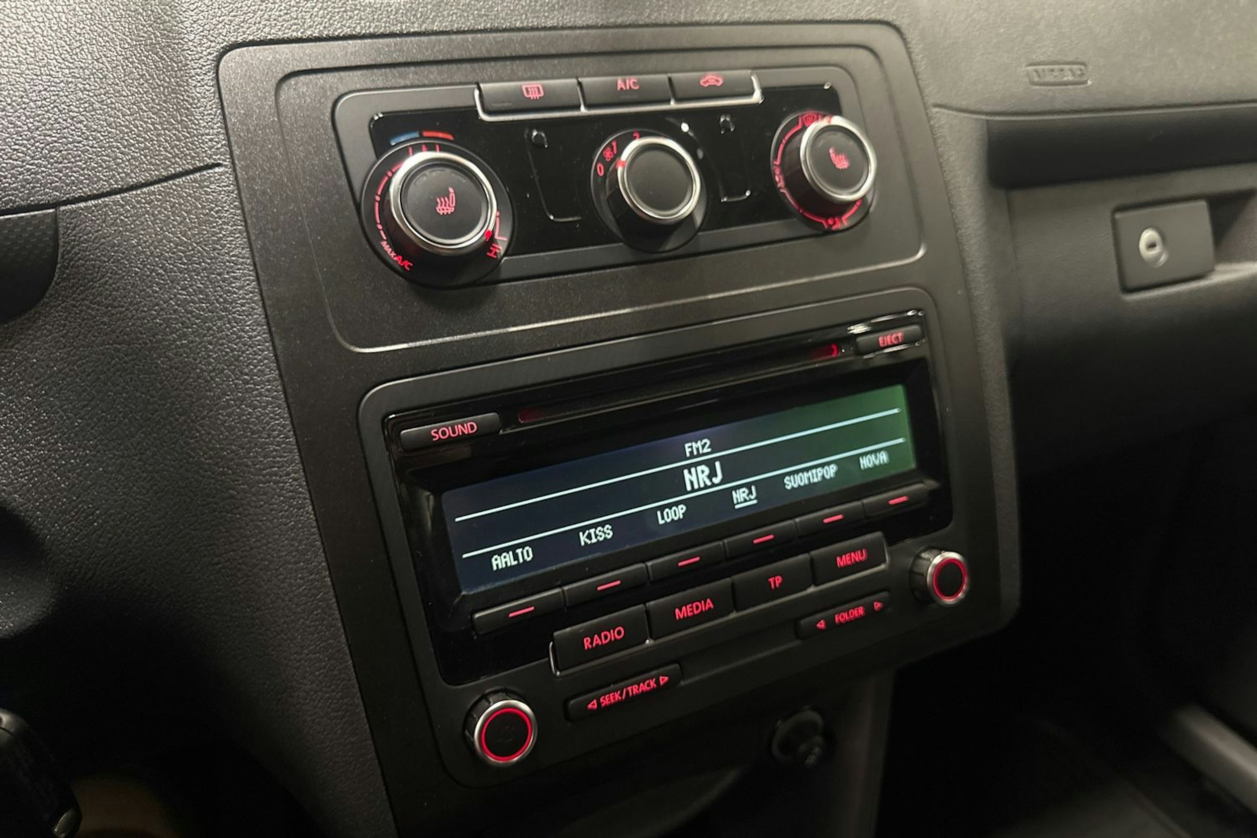 harmaa Volkswagen Caddy Maxi 2013 kuva 19.