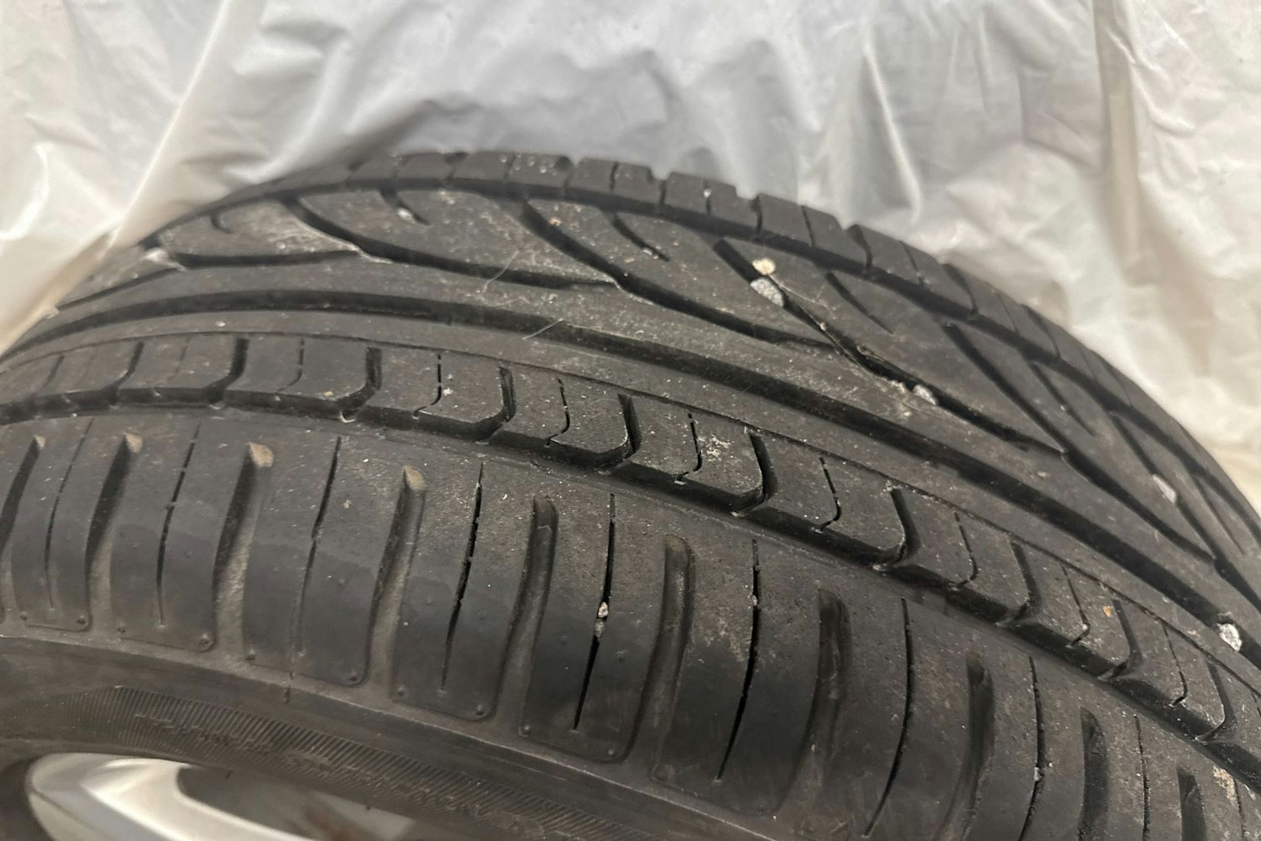 harmaa Volkswagen Caddy Maxi 2013 kuva 21.