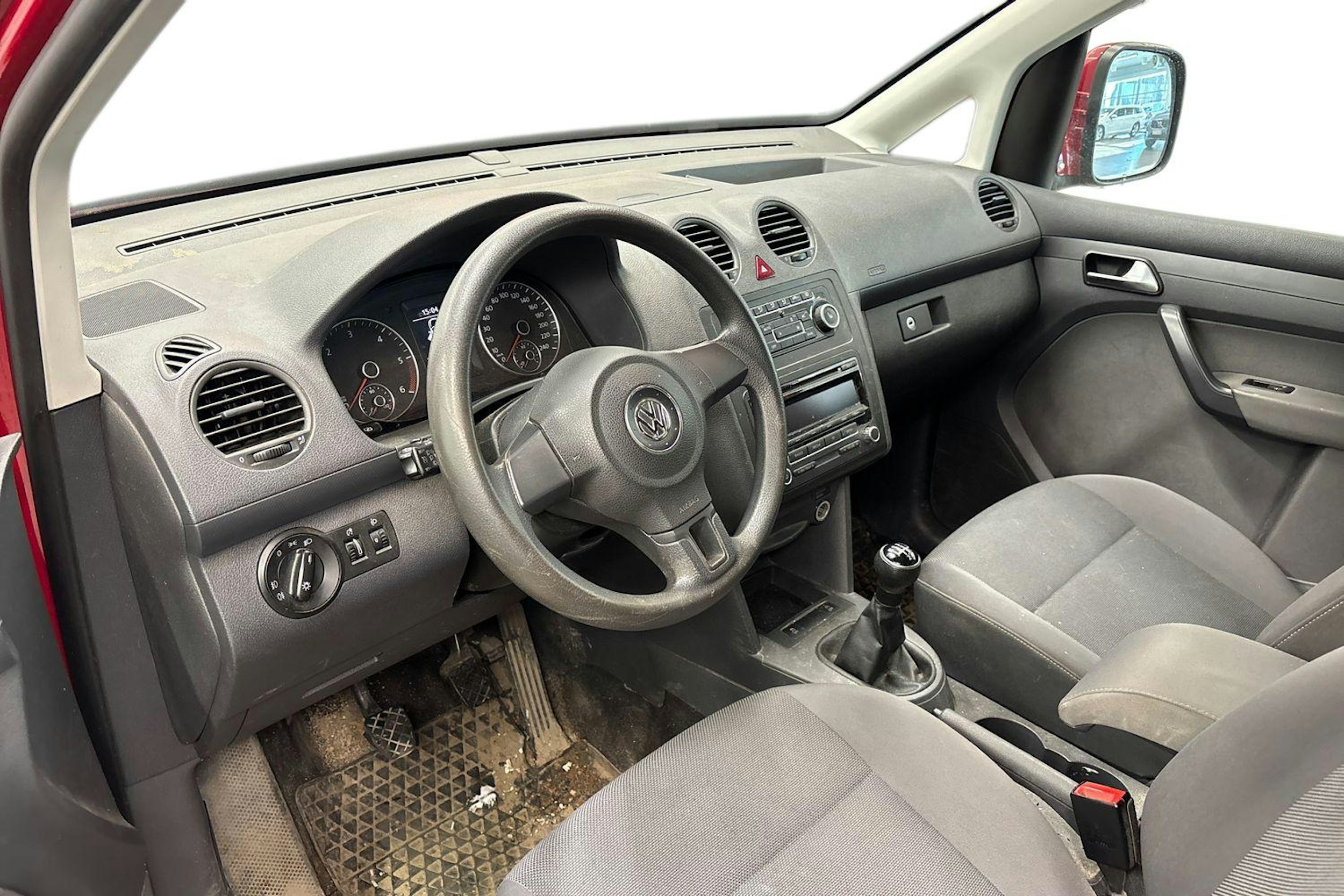 punainen Volkswagen Caddy Maxi 2012 kuva 3.