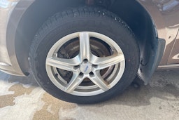 Ruskea (beige) Volkswagen Caddy Maxi 2012 kuva 13.