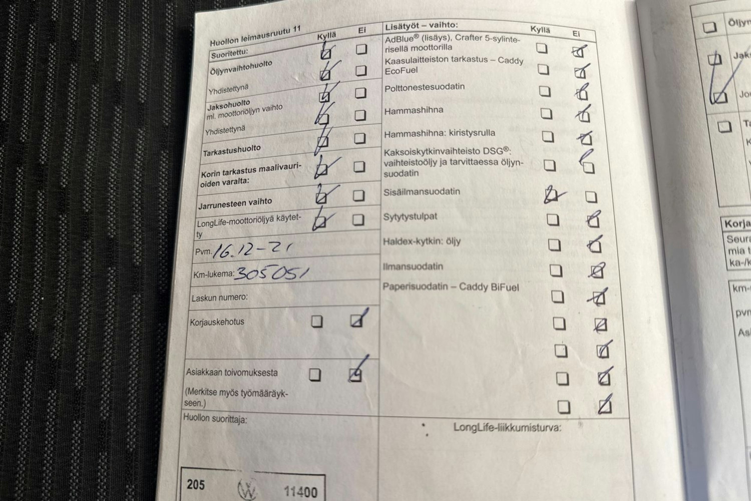 Ruskea (beige) Volkswagen Caddy Maxi 2012 kuva 30.