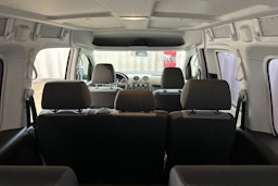 ruskea (beige) Volkswagen Caddy Maxi 2013 kuva 12.