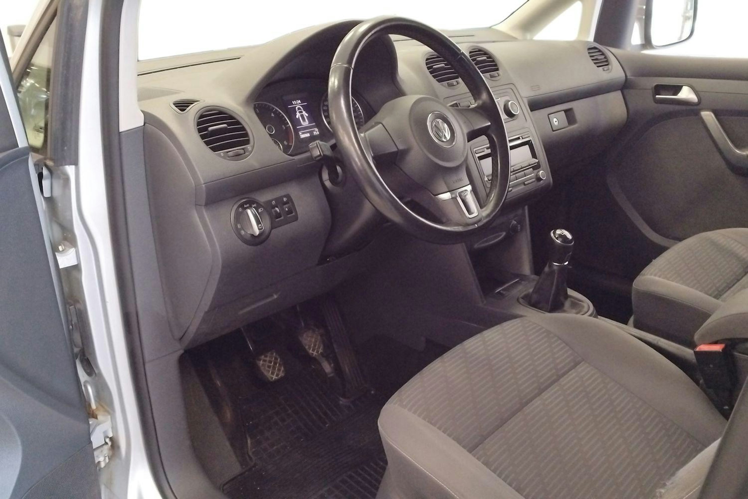Harmaa Volkswagen Caddy Maxi 2013 kuva 3.