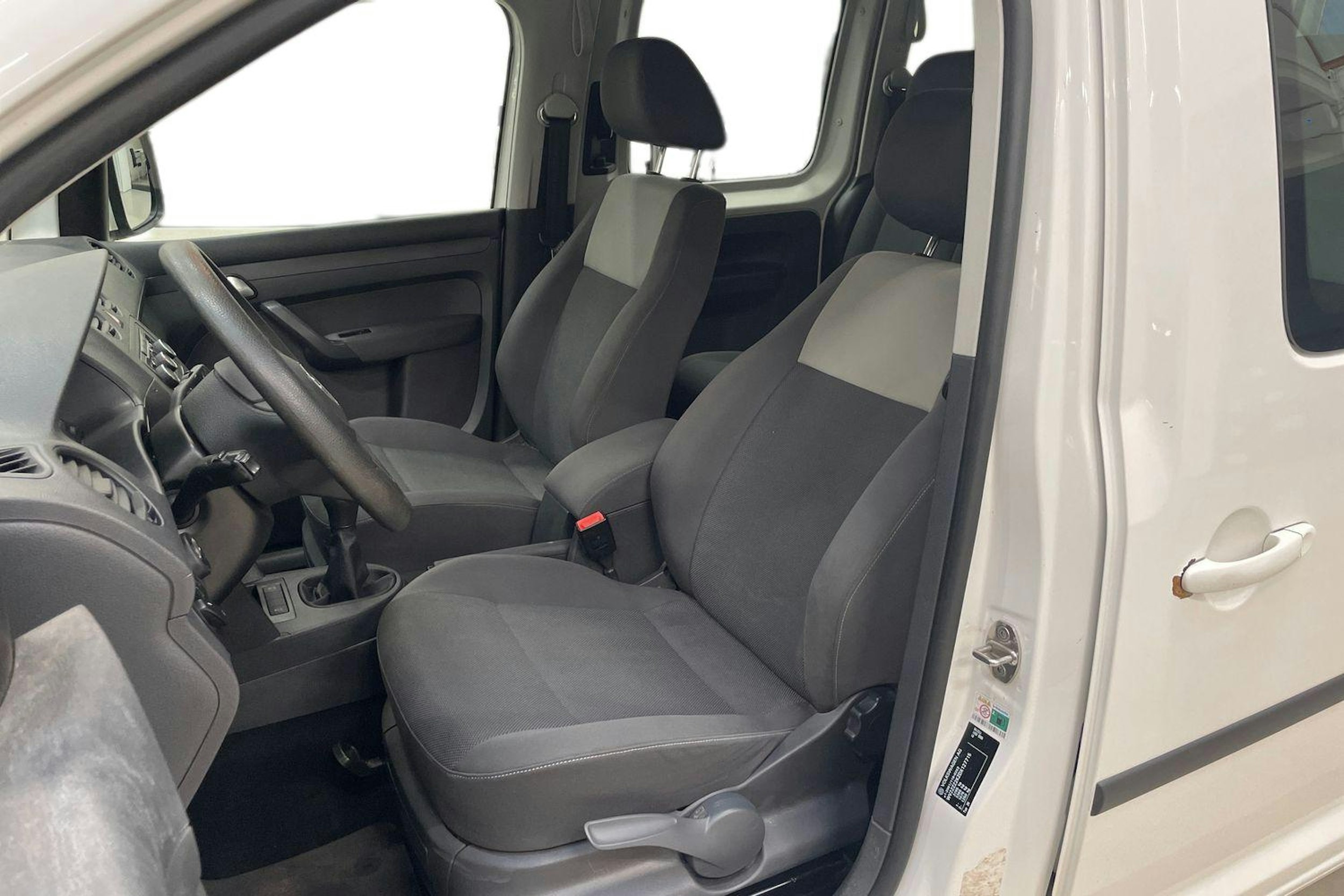 valkoinen Volkswagen Caddy Maxi 2013 kuva 7.