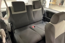 valkoinen Volkswagen Caddy Maxi 2013 kuva 14.