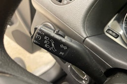 valkoinen Volkswagen Caddy Maxi 2013 kuva 18.