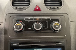 valkoinen Volkswagen Caddy Maxi 2013 kuva 19.