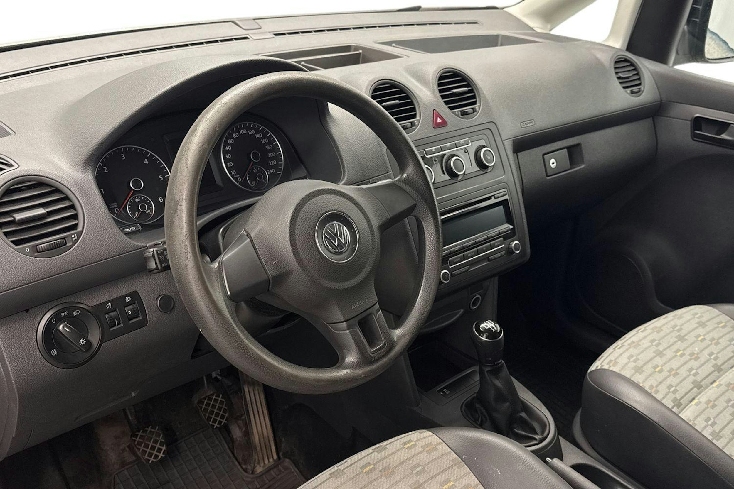 valkoinen Volkswagen Caddy Maxi 2013 kuva 7.