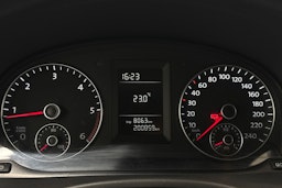 valkoinen Volkswagen Caddy Maxi 2013 kuva 15.