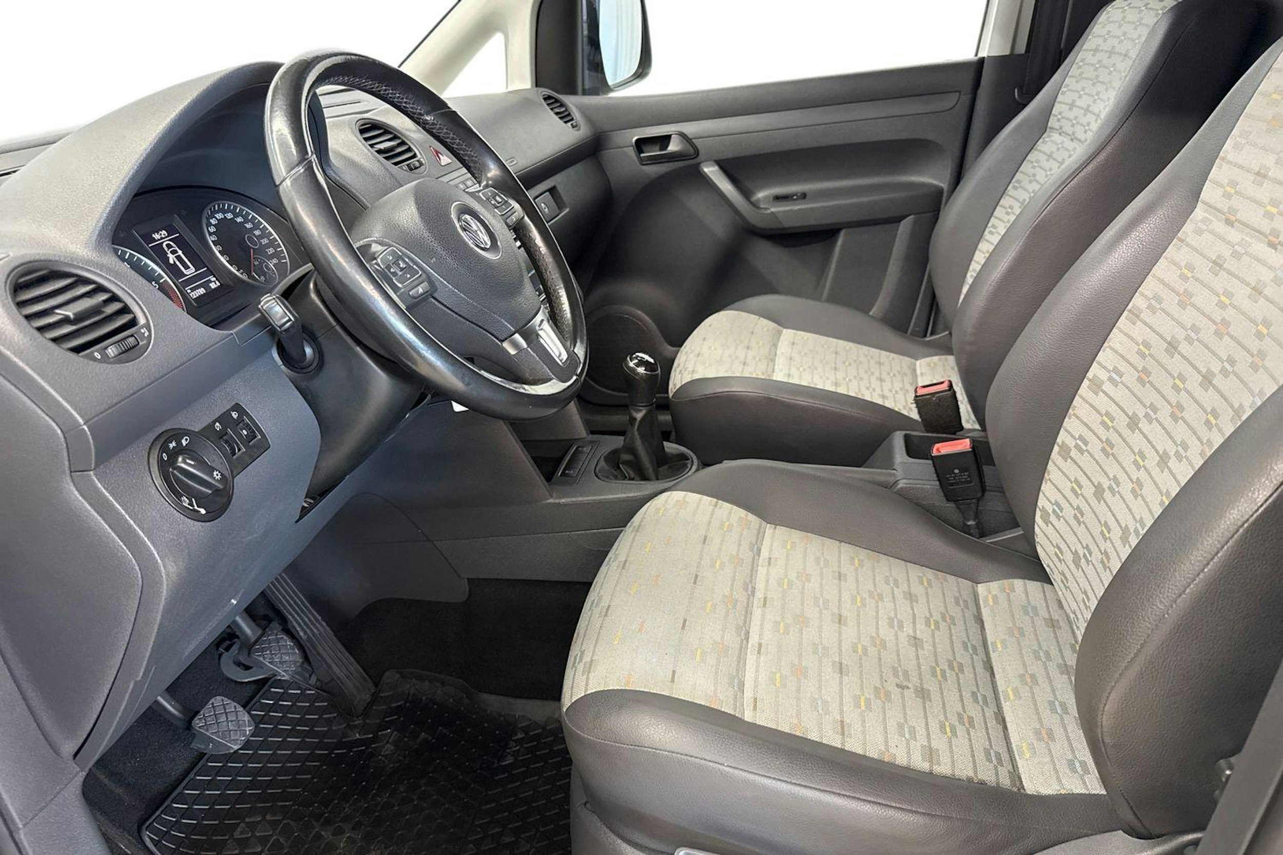 valkoinen Volkswagen Caddy Maxi 2014 kuva 7.