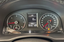 valkoinen Volkswagen Caddy Maxi 2014 kuva 16.